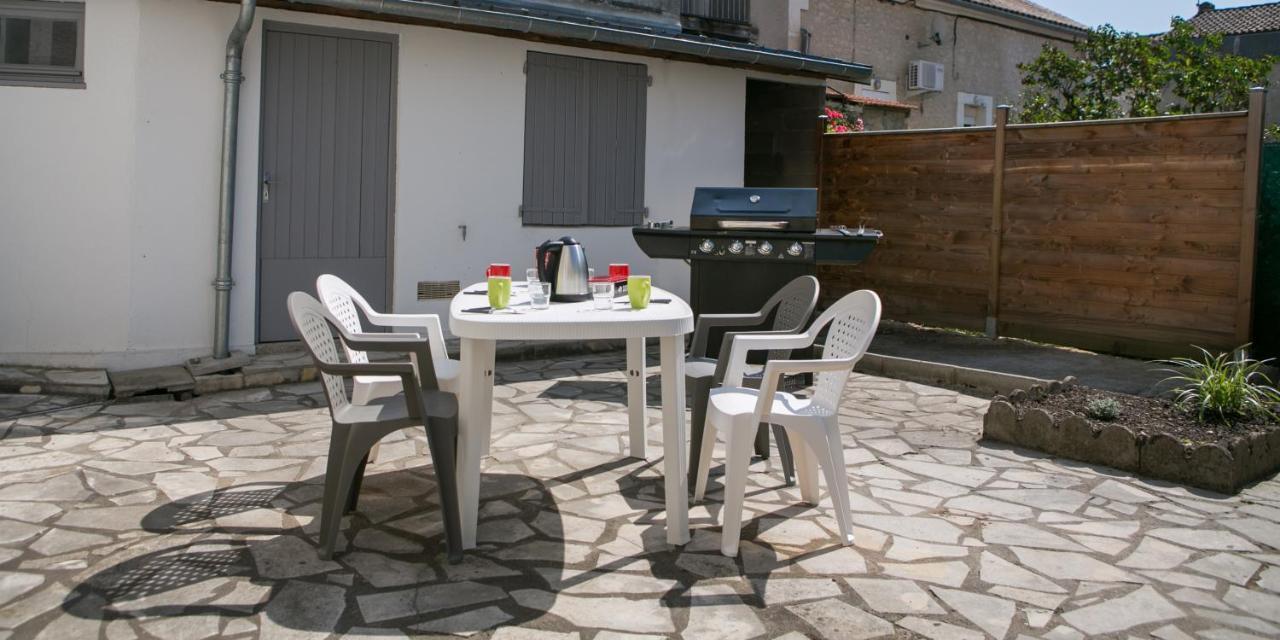 Appartement Avec Terrasse Périgueux Esterno foto
